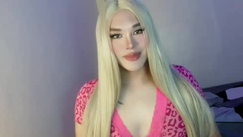 Snapshot of morgana_vile chatting on May 10, 11:32 pm Ms. Morgana online show from May 10, 11:32 pm