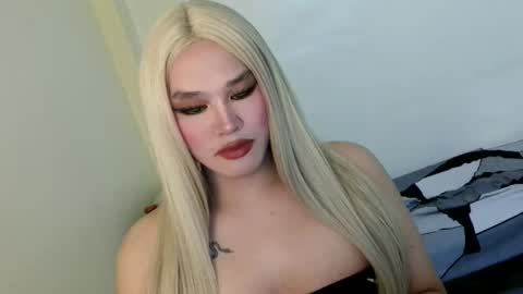 Snapshot of morgana_vile chatting on May 13, 10:01 am Ms. Morgana online show from May 13, 10:01 am