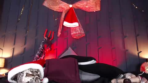 Snapshot of morganacrowley_ chatting on December 26, 11:13 pm Morgana online show from December 26, 11:13 pm