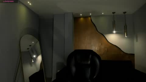 Morgan Hicks online show from April 24, 10:39 am