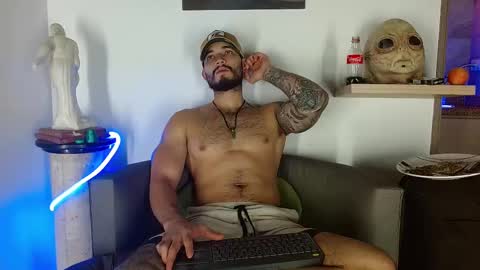 Snapshot of morgann_jones chatting on October 12, 6:23 am morgan online show from October 12, 6:23 am