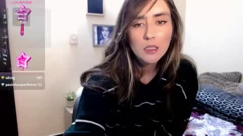 Moriah online show from December 3, 7:33 pm