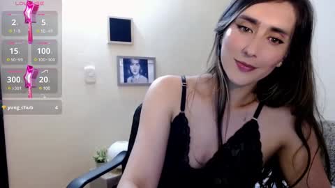 Moriah online show from December 10, 7:43 pm