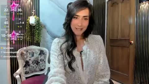 Moriah online show from June 9, 1:50 am