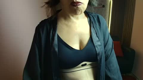 Snapshot of moriahstorm chatting on July 13, 1:47 pm Moriah online show from July 13, 1:47 pm
