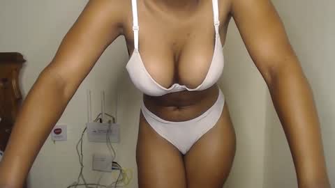 Mellisa online show from December 4, 8:34 am