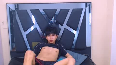 MORTELLE online show from November 28, 7:27 pm