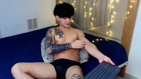 Snapshot of morthy_downey chatting on December 11, 1:05 am Morthy online show from December 11, 1:05 am