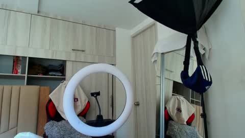 Snapshot of morthy_downey chatting on January 18, 7:15 pm Morthy online show from January 18, 7:15 pm
