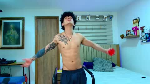 Snapshot of morthy_downey chatting on February 17, 7:10 pm Morthy online show from February 17, 7:10 pm