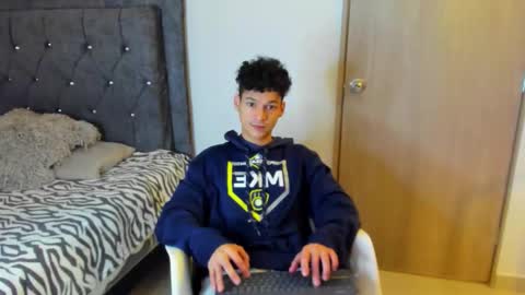 Snapshot of morthy_downey chatting on October 15, 1:11 pm Morthy online show from October 15, 1:11 pm