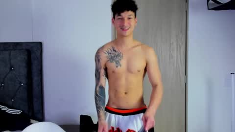 Snapshot of morthy_downey chatting on October 17, 11:51 pm Morthy online show from October 17, 11:51 pm
