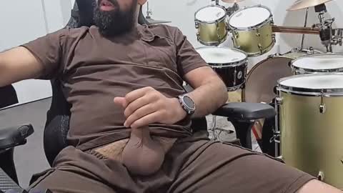 melb guy29 online show from November 17, 2:45 pm