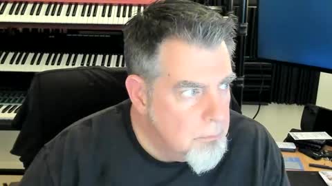 Snapshot of mostly_unbothered chatting on September 13, 4:23 am mostly_unbothered online show from September 13, 4:23 am