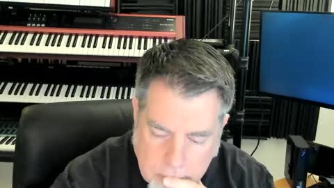 Snapshot of mostly_unbothered chatting on September 27, 8:41 am mostly_unbothered online show from September 27, 8:41 am