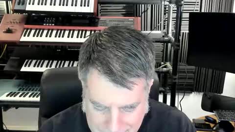 Snapshot of mostly_unbothered chatting on November 20, 11:21 am mostly_unbothered online show from November 20, 11:21 am