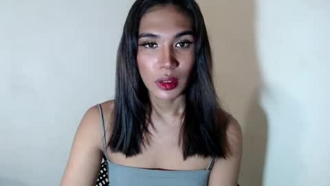 Snapshot of mouiline_rouge69 chatting on July 22, 12:19 pm mouiline_rouge69 online show from July 22, 12:19 pm