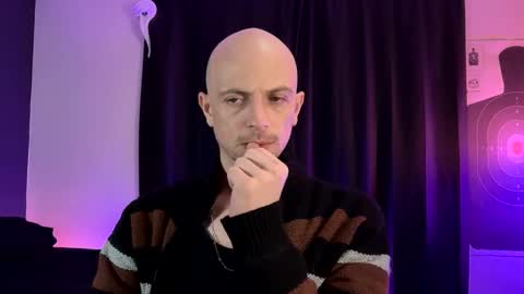 mount_vesuvius online show from November 18, 10:25 pm