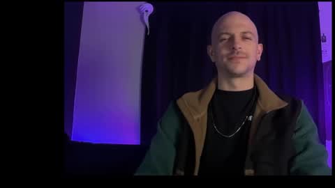 mount_vesuvius online show from February 10, 2:15 am