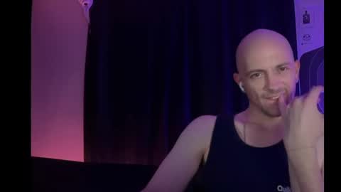 mount_vesuvius online show from April 20, 3:09 am