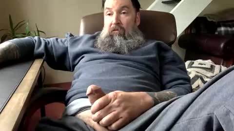 mountainman69696 online show from April 24, 4:09 pm