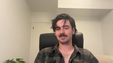 moustachematt online show from June 15, 3:53 am