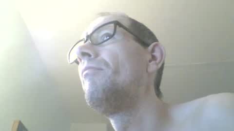 Snapshot of moviem1978 chatting on February 12, 8:38 am Frederik online show from February 12, 8:38 am