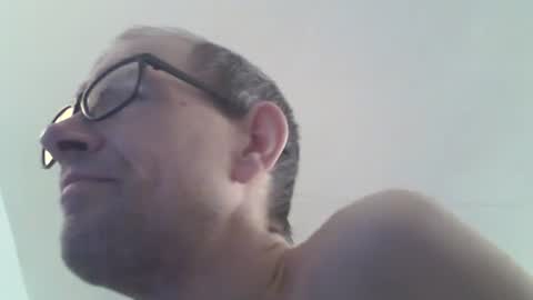 Snapshot of moviem1978 chatting on February 23, 2:04 pm Frederik online show from February 23, 2:04 pm