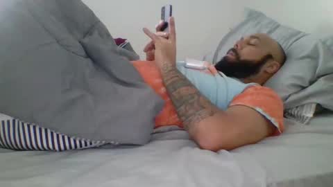 Mr8 online show from January 6, 9:11 pm