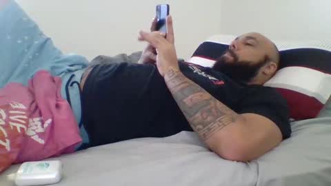 Mr8 online show from January 8, 8:07 pm