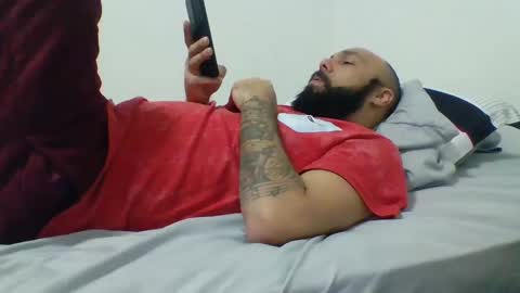 Mr8 online show from January 11, 2:30 am