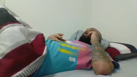 Mr8 online show from January 29, 3:44 am