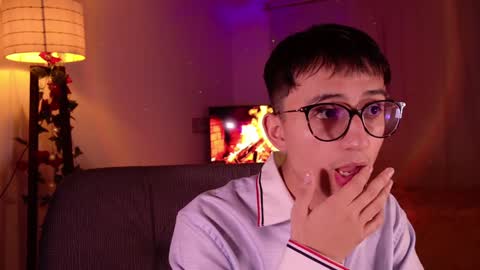 Mr Evans online show from December 16, 2:27 pm