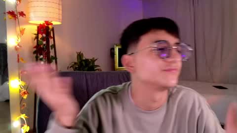 Mr Evans online show from March 3, 2:37 pm