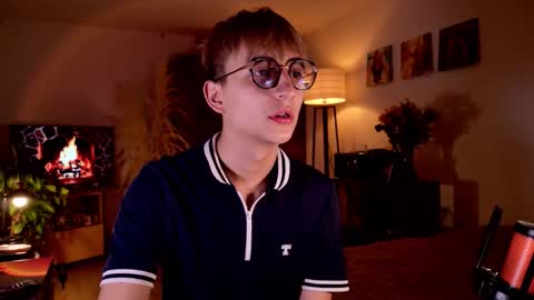 Mr Evans online show from September 21, 2:51 pm