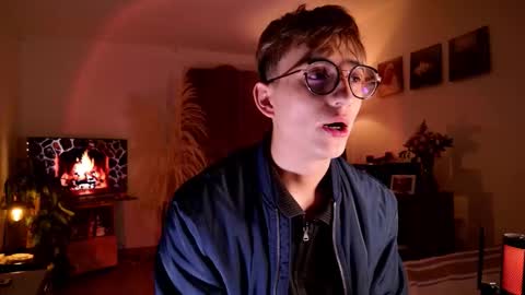 Mr Evans online show from October 14, 4:19 pm