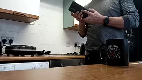 mr_i_ online show from January 28, 9:19 am