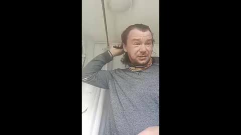 mr_i_ online show from March 25, 9:04 am