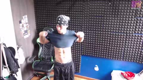 Snapshot of mr_lollipop77 chatting on February 20, 8:20 pm Call me Angel please online show from February 20, 8:20 pm