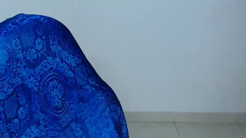 Max online show from April 9, 3:06 pm