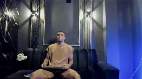 mr_maximo online show from September 20, 4:57 am