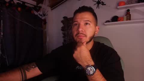 MIKEE online show from October 30, 3:08 am