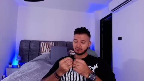 MIKEE online show from November 27, 3:08 am