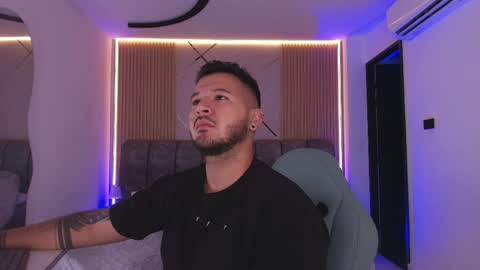 MIKEE online show from April 22, 3:20 am