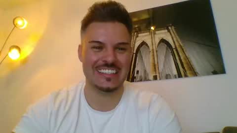 Snapshot of mr_niceguy100 chatting on March 28, 12:43 am mr_niceguy100 online show from March 28, 12:43 am