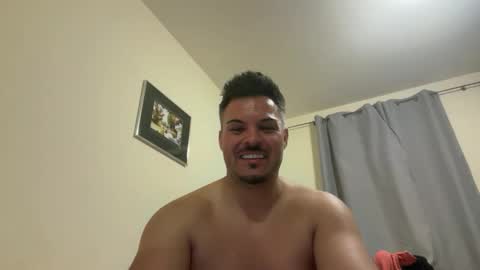 Snapshot of mr_niceguy100 chatting on May 2, 11:10 pm mr_niceguy100 online show from May 2, 11:10 pm