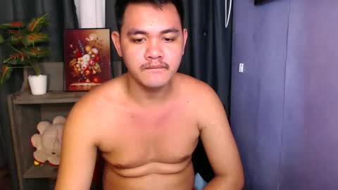 Snapshot of mr_olivercummerx chatting on September 16, 1:56 pm mr_olivercummerx online show from September 16, 1:56 pm