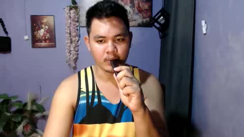 mr_olivercummerx online show from March 24, 2:05 am