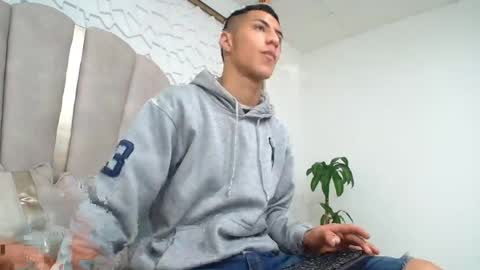 Mr Porn  online show from April 20, 12:30 pm