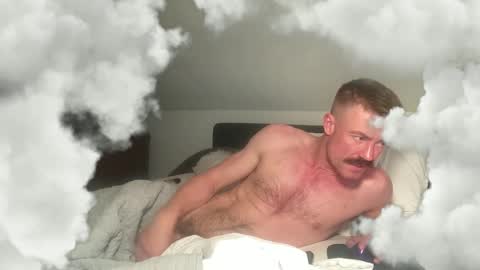 Snapshot of mr_right_guy chatting on October 20, 5:52 am Mr Right Guy online show from October 20, 5:52 am